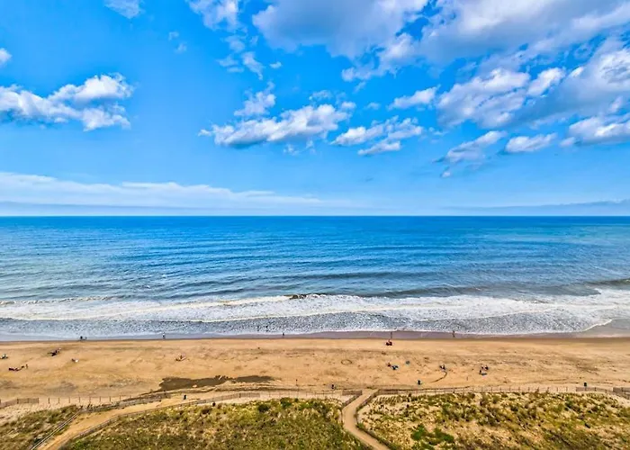 Golden Sands 907 *
